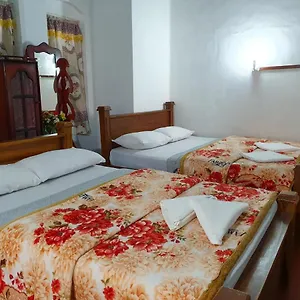  Guest house Ruchi House